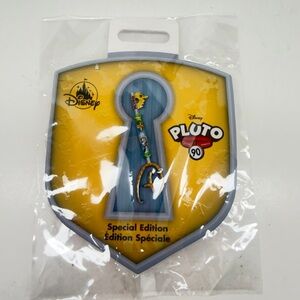 Disney Pluto Special Edition Keyhole pinback